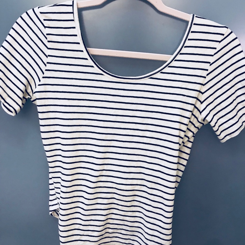 b&w stripped tee